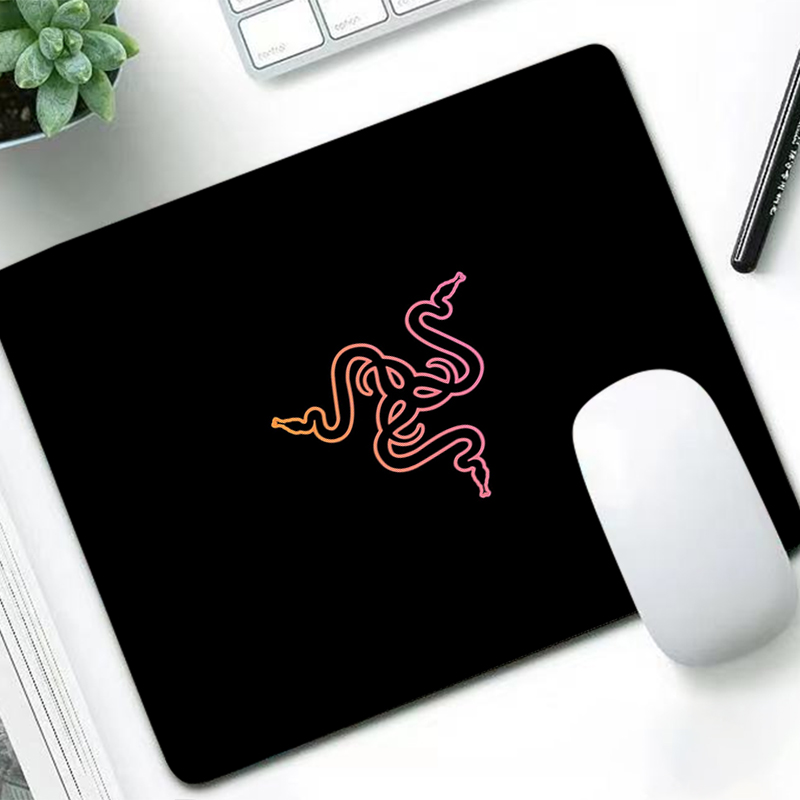 Gaming Accessories Stand - Razer Luxury Mouse Pad Anime Gamer